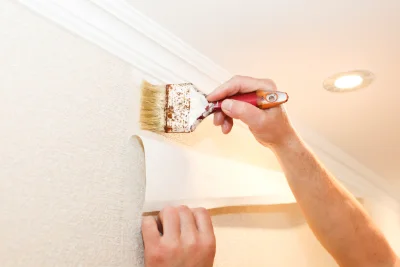 Pose de papier peint à Caillouet-Orgeville — revêtements muraux et toiles de verre